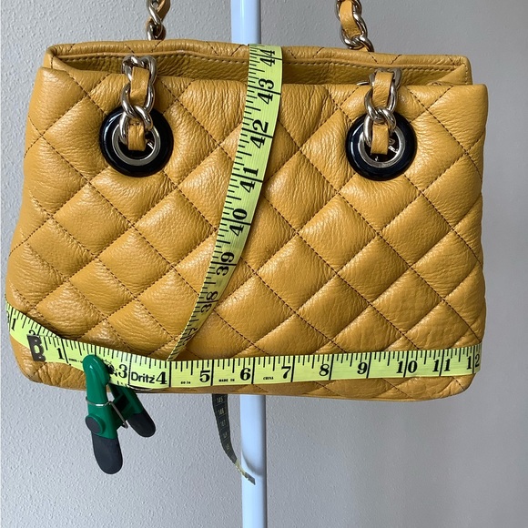 KATE SPADE golden yellow quilted bag w gold colored metal accents. - Picture 4 of 7